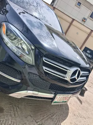 Mercedes-Benz GLE-Class 2017 Blue