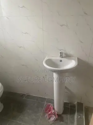 2bdrm Block of Flats in Opic Isheri for sale