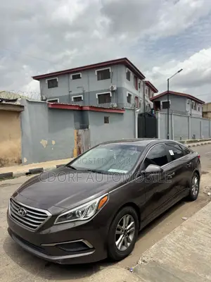 Hyundai Sonata Sport 2.0T Sedan FWD (2.0L 4cyl 6A) 2016 Brown