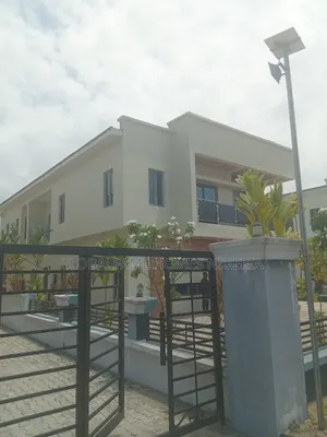 5bdrm Duplex in Amen Estate Phase 2, Eleko for rent