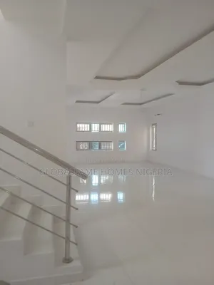 5bdrm Duplex in Amen Estate Phase 2, Eleko for rent