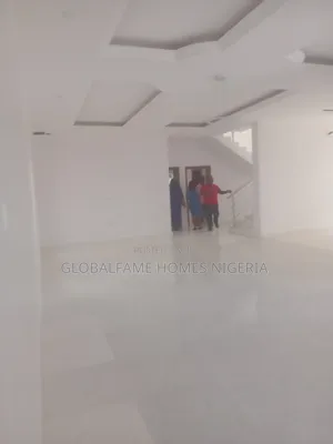5bdrm Duplex in Amen Estate Phase 2, Eleko for rent