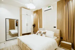Luxury Five Bedroom Shorlet