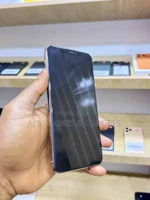 Apple iPhone 11 Pro Max 64 GB Gold
