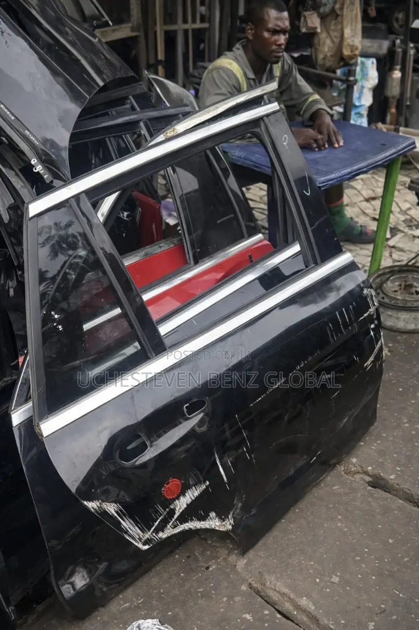 Complete Front and Back Doors for Glc300