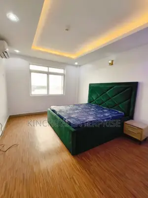 3bdrm Block of Flats in Lekki Phase 1 for rent