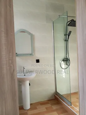 5bdrm Duplex in Lekki Phase 2 for rent