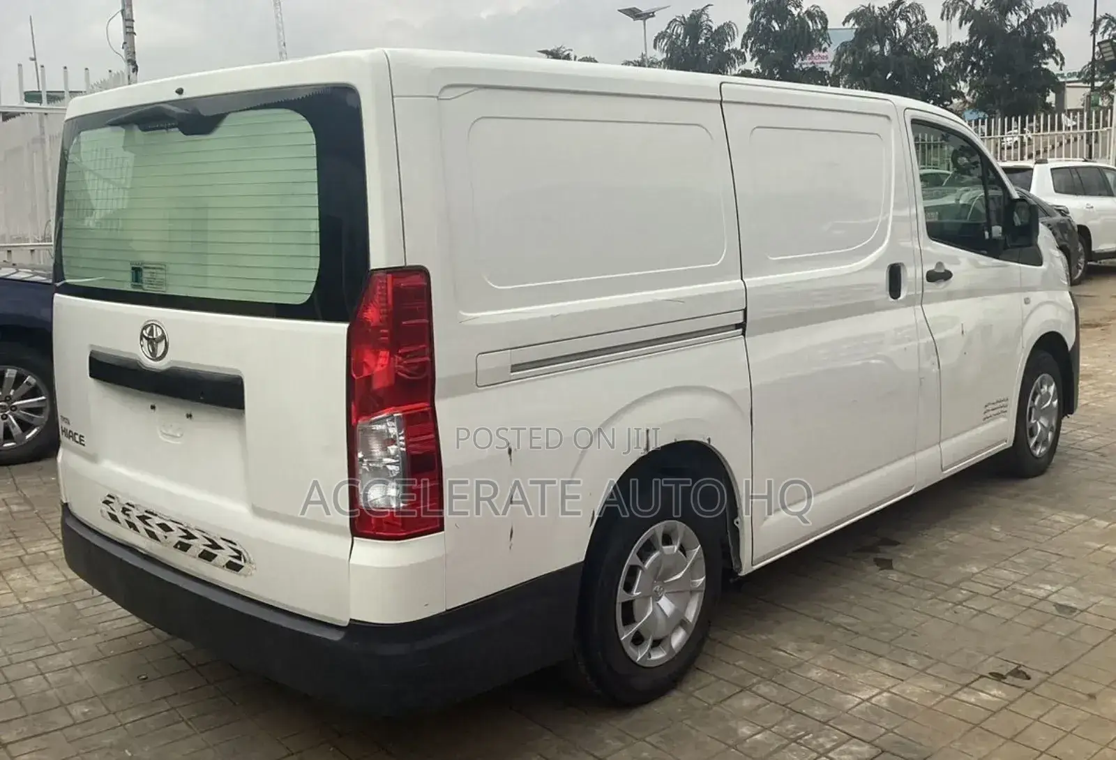 Toyota HiAce 2020 White