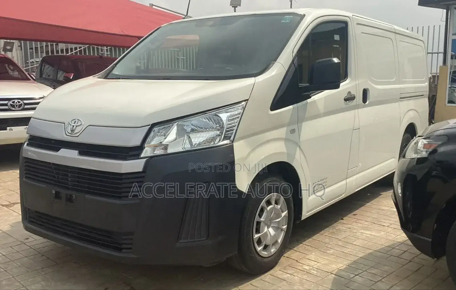 Toyota HiAce 2020 White
