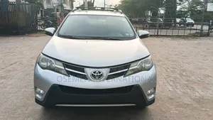 Toyota RAV4 LE FWD (2.5L 4cyl 6A) 2013 Silver