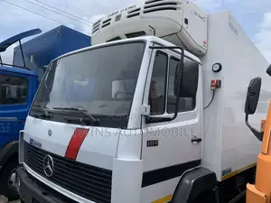 Mercedes Benz 814 Cooling Van