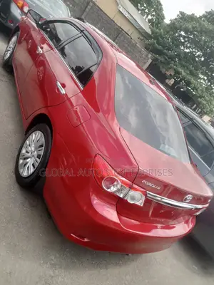 Toyota Corolla LE Special Edition 4dr Sedan (1.8L 4cyl 4A) 2013 Red