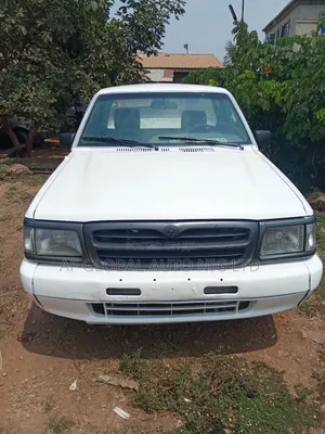 Mazda B 1997 White