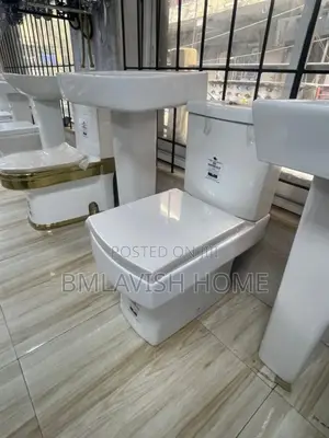 High Quality England White Water Closet Set With Wash Hand Basin