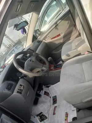 Toyota Corolla LE 2006