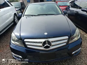 Mercedes-Benz C300 2012 Blue