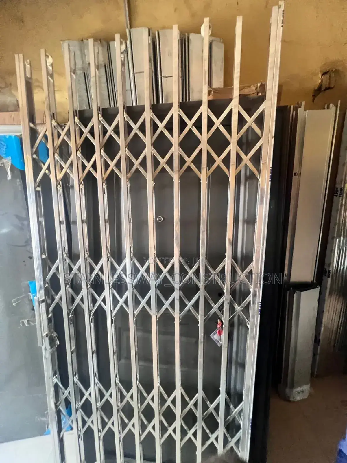 Stainless Collapsible Doir