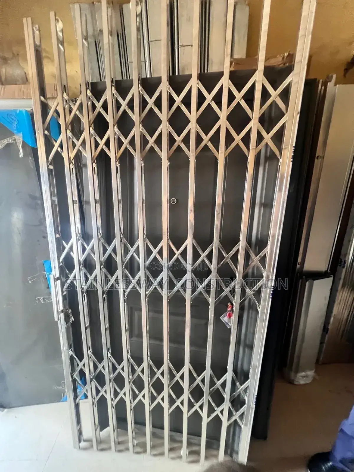 Stainless Collapsible Doir