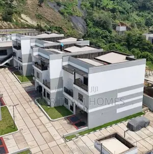 4bdrm Townhouse/Terrace in Katampe Extension for sale