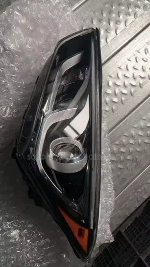Headlamp Santa Fe 2017 Sport