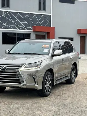 Lexus LX 570 AWD 2018 Gold