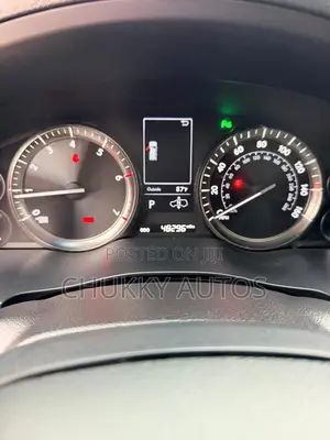 Lexus LX 570 AWD 2018 Gold