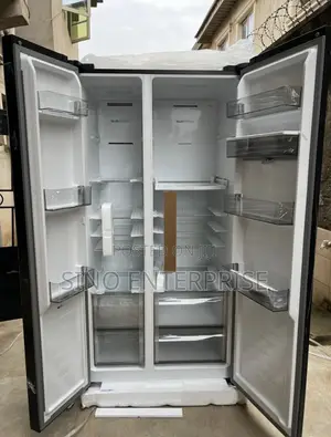 Hisense 529 Liters Inverter Side by Side Refrigerator Water Dispenser