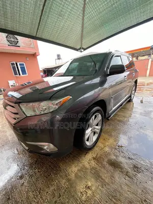 Toyota Highlander 2010 Gray