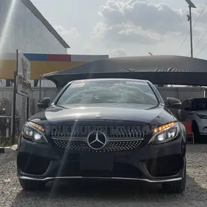 Mercedes-Benz C300 2016 Black