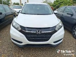 Honda HR-V 4dr SUV (1.5L 4cyl CVT) 2016 White
