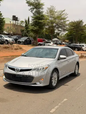 Toyota Avalon XLE 4dr Sedan (3.5L 6cyl 6A) 2014 Silver