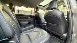 Toyota Highlander XLE AWD 2023 Gray