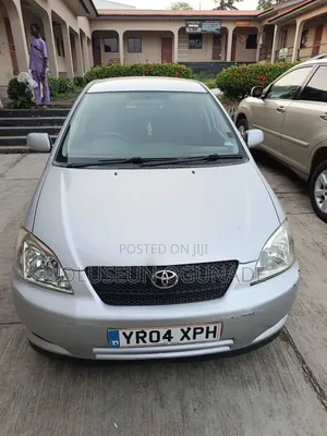 Toyota Corolla Sedan Automatic 2004 Silver