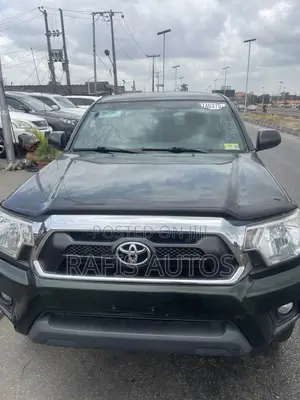 Toyota Tacoma 2014 Green