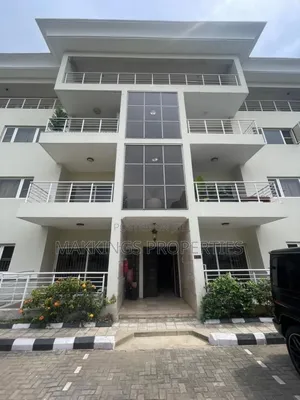 3bdrm Apartment in Banana Island for rent