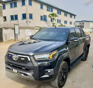 Toyota Hilux 2024 Black