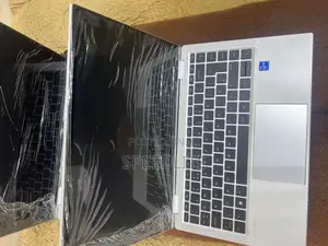 Laptop HP EliteBook 1040 G8 32GB Intel Core i7 SSD 500GB