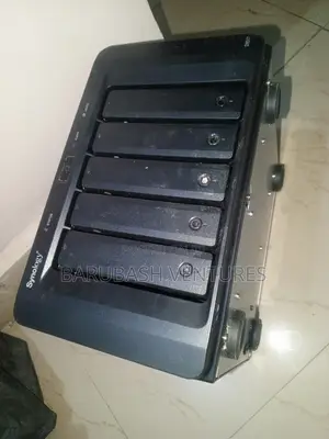 5-Bay Synology Dx-517 Expansion Unit (Diskless)