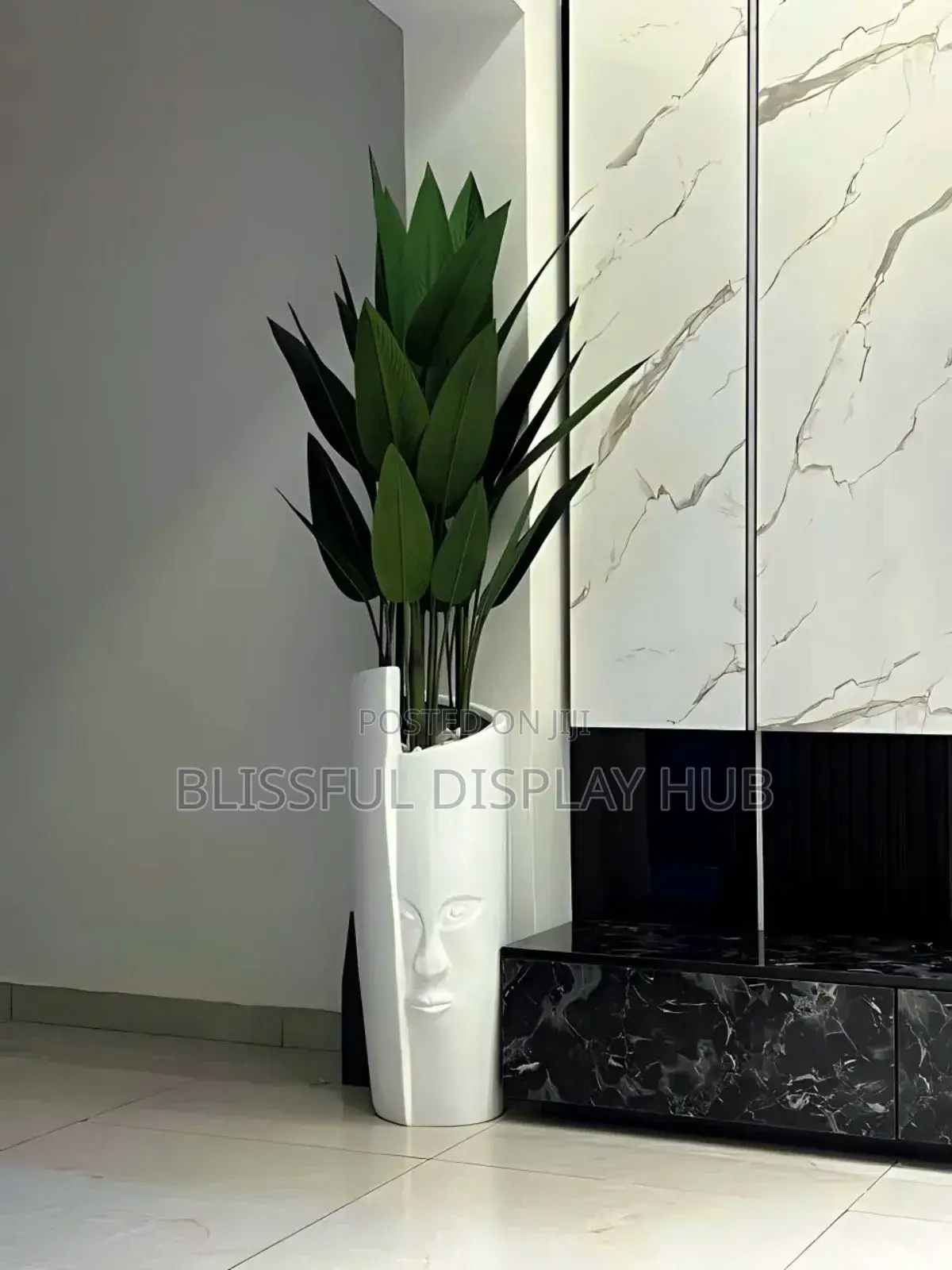 Potted Artificial Plants/Flowers