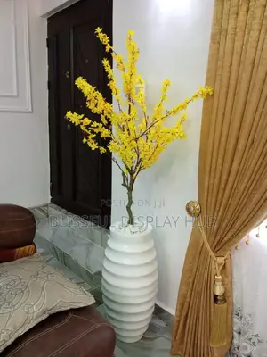 Potted Artificial Plants/Flowers