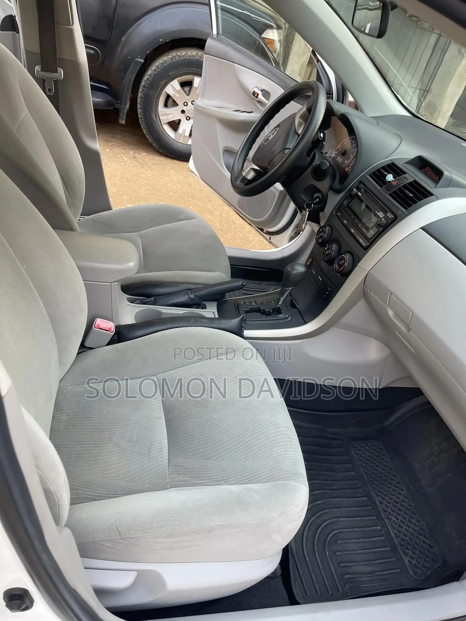 Toyota Corolla 2012 White