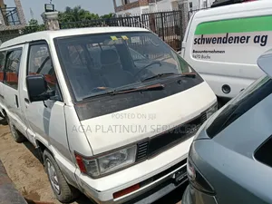 Toyota HiAce 1999 White