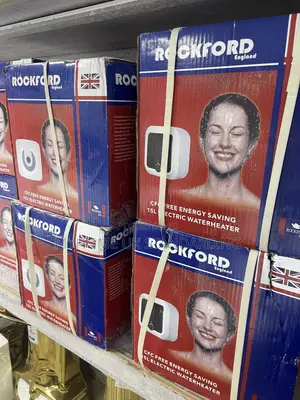 Rockford England 10 Liters Water Heater