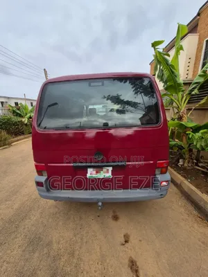 Volkswagen Transporter 2004 Red