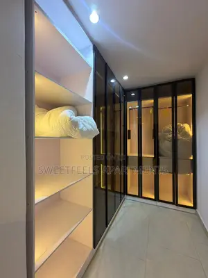 Luxury 3-Bedroom Shortlet –