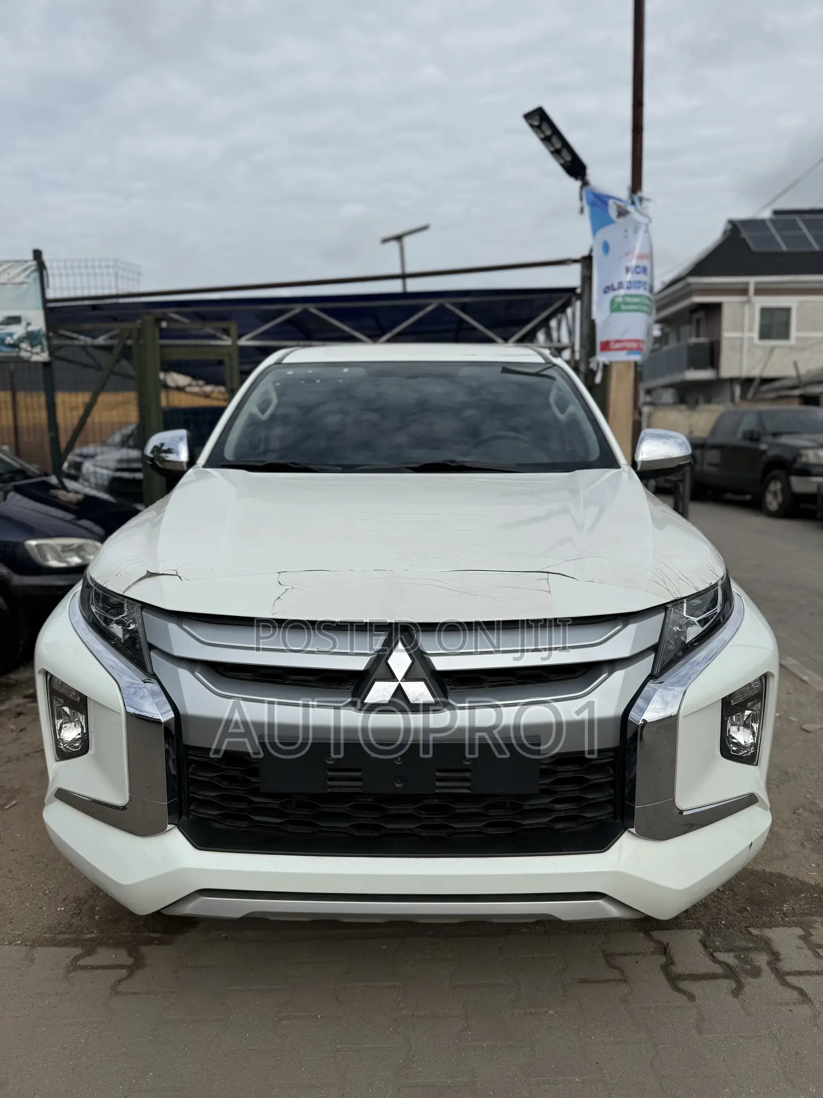 New Mitsubishi L200 2024 White
