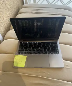 Laptop Apple MacBook 2018 16GB Intel Core i7 SSD 512GB