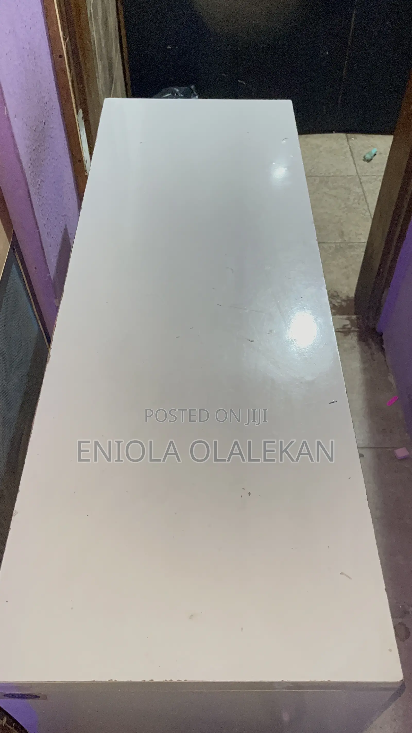 Salon Nail Technician Table(White) Used