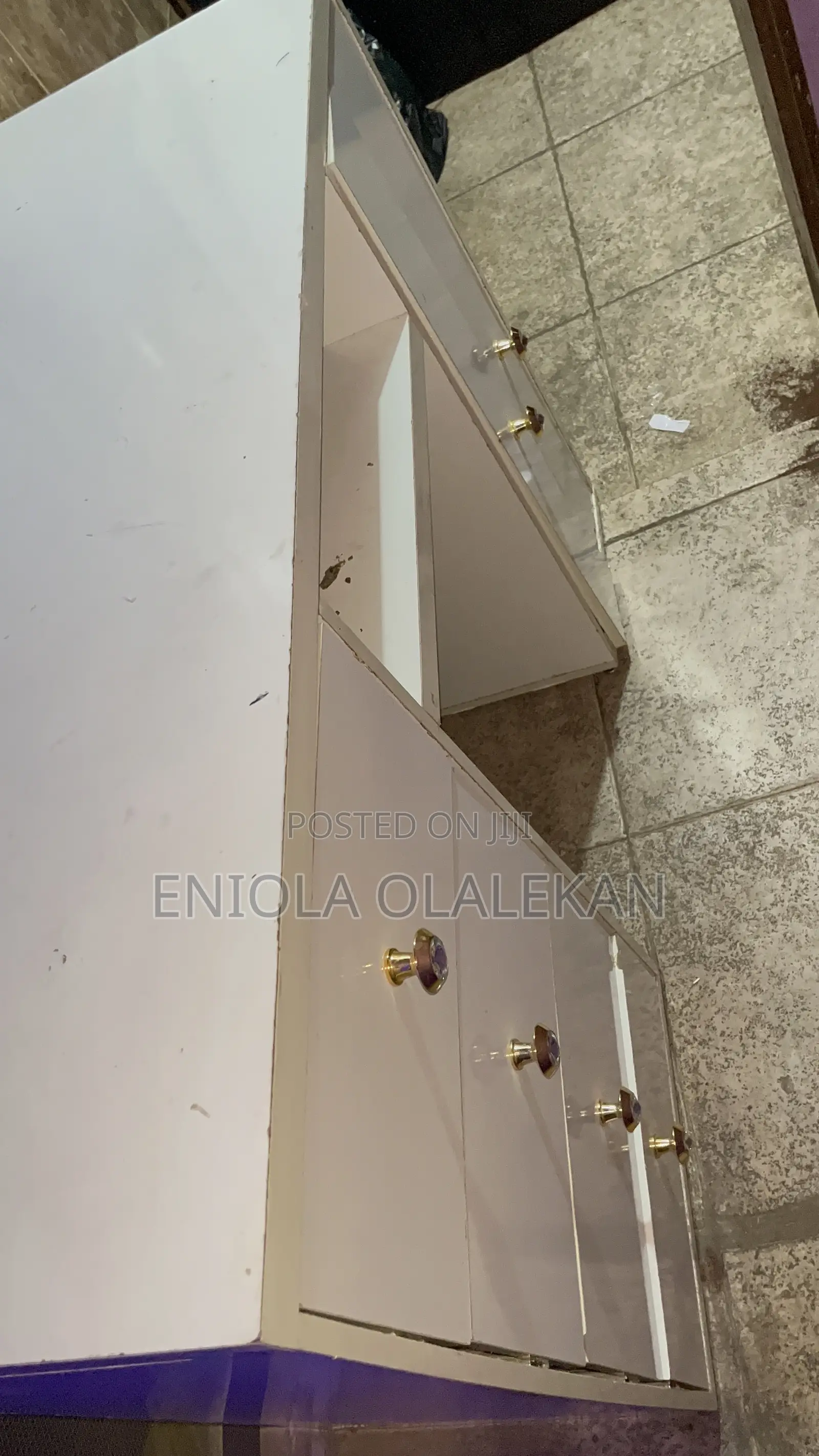 Salon Nail Technician Table(White) Used
