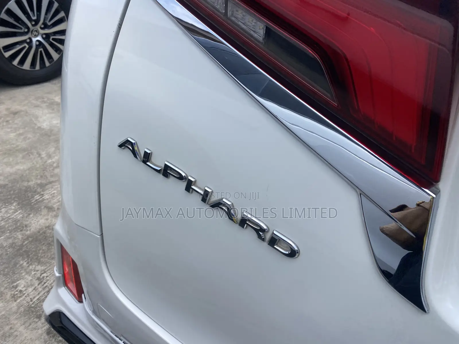Toyota Alphard 2023 White